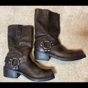 Men’s DURANGO Harness Boots; 11 inch